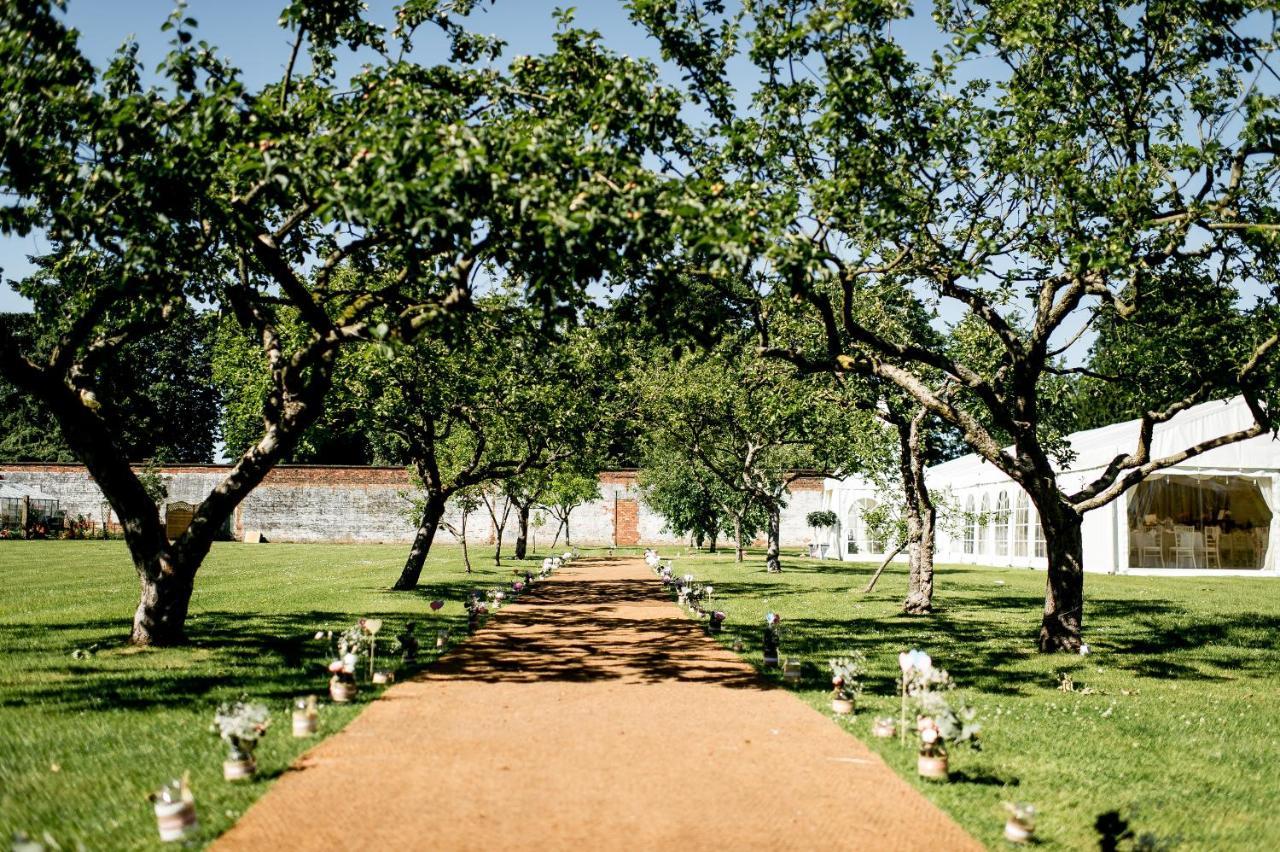 The Hawkhills (adults Only) 3* York